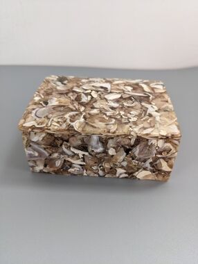 Vintage 1990s Shell Inlay Resin Trinket Box Lift Off Lid Natural Mosaic Coastal